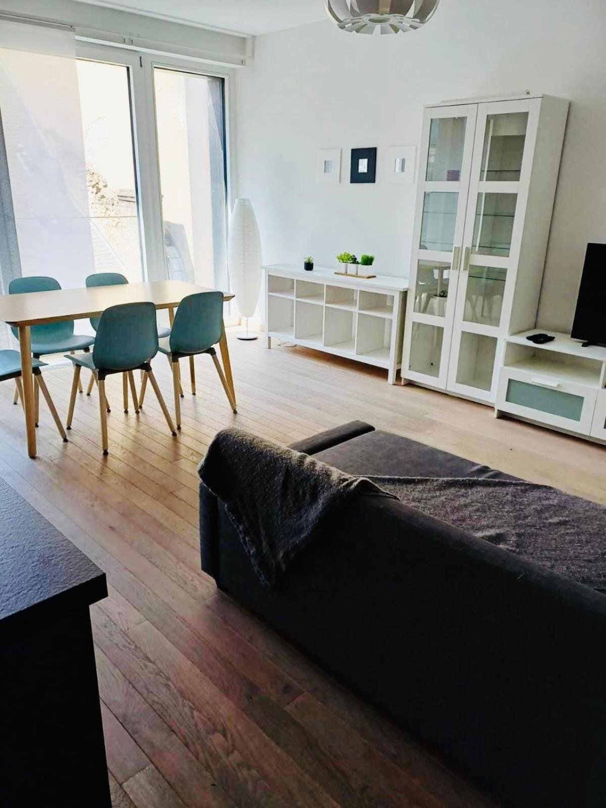 Apartment Bright And Welcoming 2 Bedrooms In Center